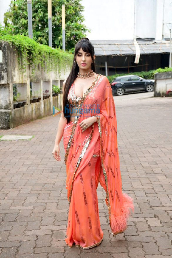 photos madhuri dixit and nora fatehi snapped on the sets of jhalak dikhhla jaa season 10 2