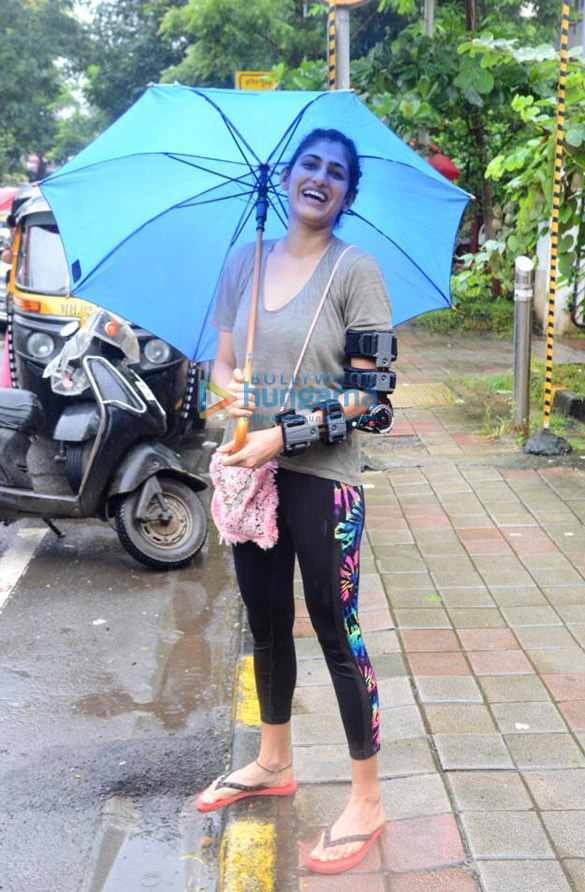 photos malaika arora and kubra sait spotted at diva yoga in bandra 1