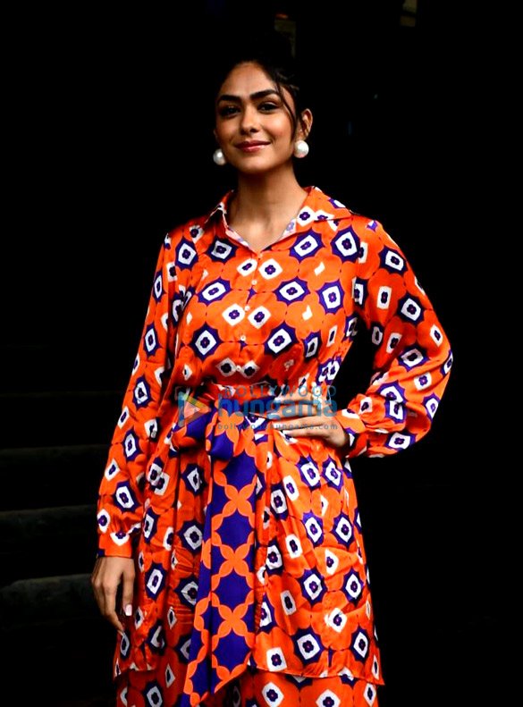 photos mrunal thakur snapped at sita ramam success press conference at pvr icon in andheri 2