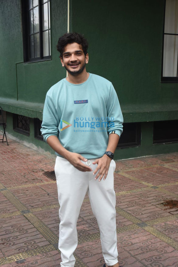 Photos: Munawar Faruqui snapped in Andheri Photos: Munawar Faruqui snapped in Andheri