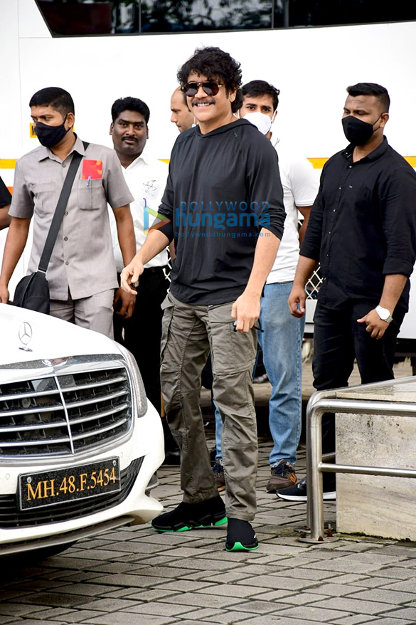 photos nagarjuna spotted at kalina airport 3