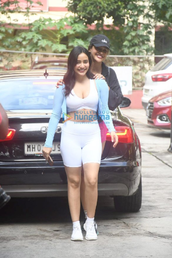 photos neha sharma and aisha sharma spotted at the gym in bandra 5 2