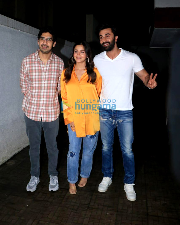 photos ranbir kapoor alia bhatt nagarjuna and ayan mukerji snapped at karan johars office in khar 9087 3