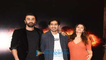 Photos: Ranbir Kapoor, Alia Bhatt and others attend the fan screening of Brahmāstra