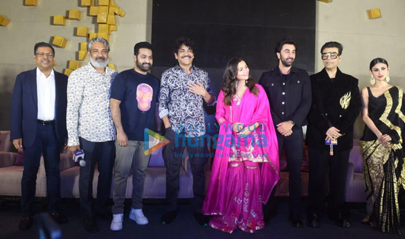 photos ranbir kapoor and alia bhatt grace the pre release brahmastra event in hyderabad 10
