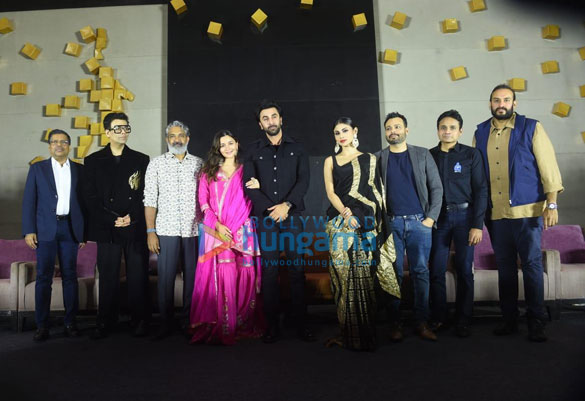 photos ranbir kapoor and alia bhatt grace the pre release brahmastra event in hyderabad 3