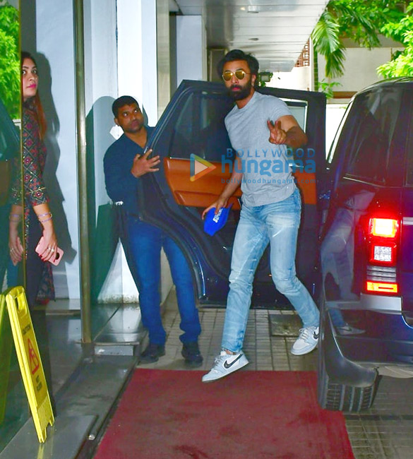 photos ranbir kapoor snapped at the t series office in andheri 3