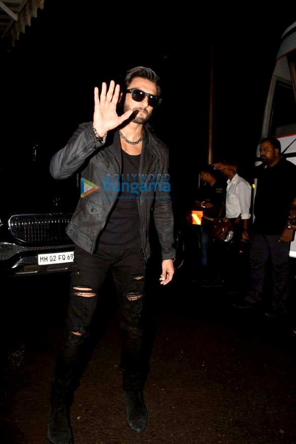 photos ranveer singh snapped in mumbai 4 2
