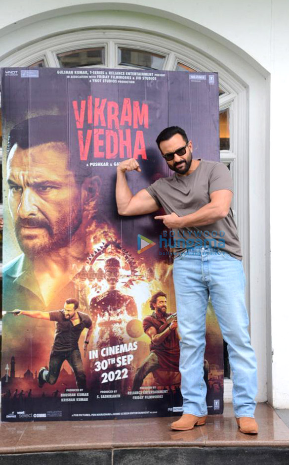 photos saif ali khan promotes vikram vedha at taj lands end bandra 2