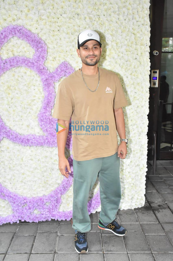 photos salman khan and others snapped at aayush sharma arpita khans residence for ganesh chaturthi celebrations 3