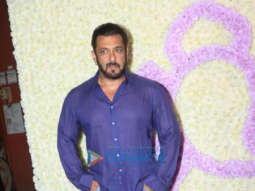 Photos: Salman Khan and others snapped at Aayush Sharma & Arpita Khan’s residence for Ganesh Chaturthi celebrations
