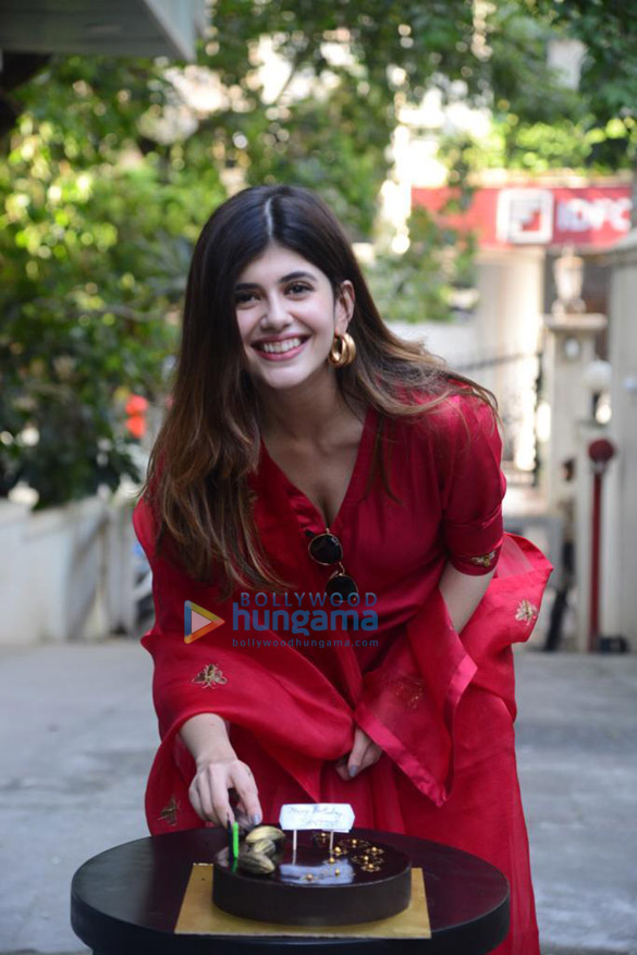 Photos: Sanjana Sanghi celebrates her birthday in Mumbai