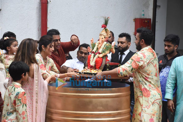 Photos: Shilpa Shetty snapped at Ganesh Visarjan ceremony