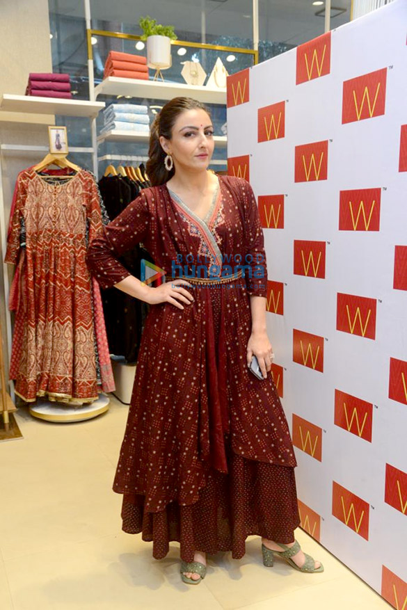 photos soha ali khan snapped at the w store launch in mumbai 5