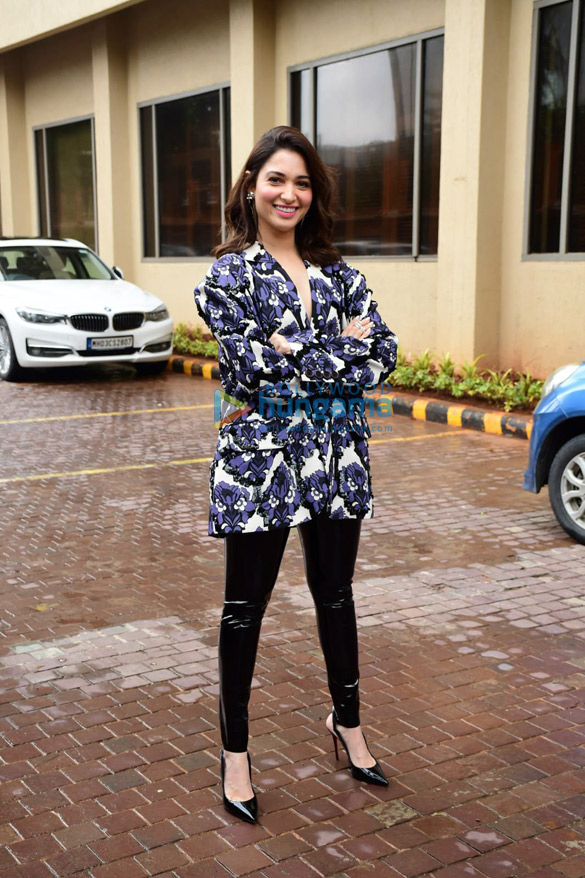 Photos: Tamannaah Bhatia and Madhur Bhandarkar snapped at the promotions of their film Babli Bouncer Photos: Tamannaah Bhatia and Madhur Bhandarkar snapped at the promotions of their film Babli Bouncer