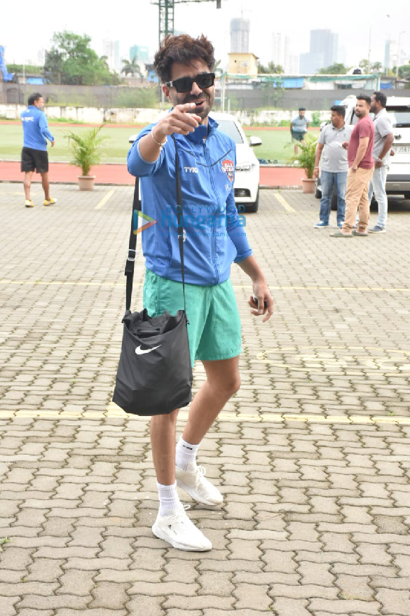 photos tiger shroff aparshakti khurana ahan shetty and others snapped at an all star football match 7