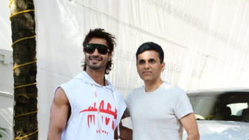 Photos: Vidyut Jammwal snapped at Anand Pandit’s office in Juhu