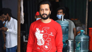 Riteish Deshmukh poses for paps in red tshirt and denims