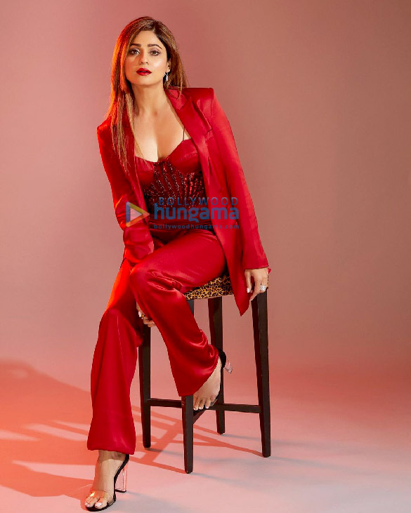 shamita shetty 1 6