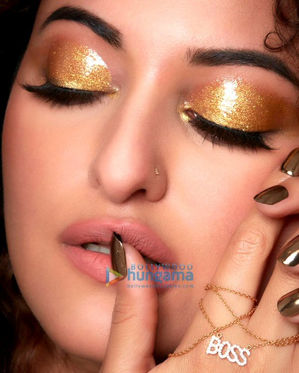 sonakshi sinha 2 94