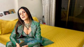 Celeb Photos Of Sonnalli Seygall