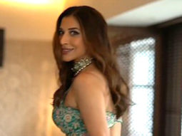 Sophie Choudry flaunts her million dollar smile
