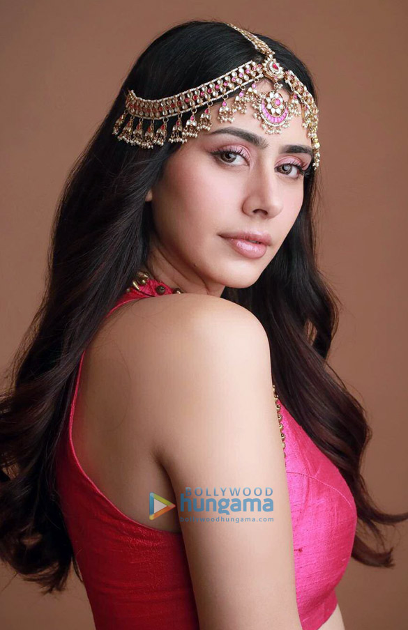 warina hussain 2 11