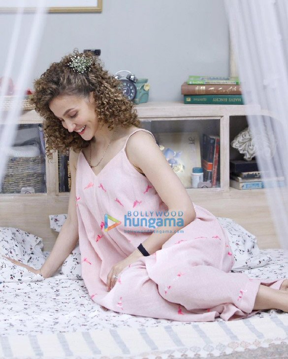 elli avrram 4 11