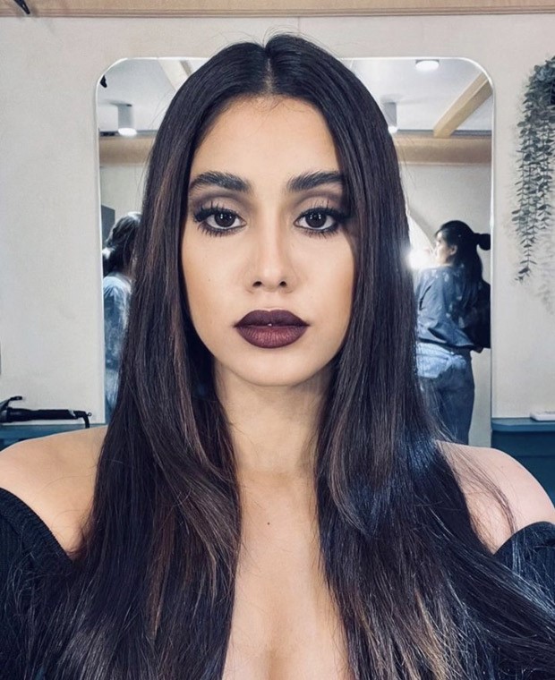 Janhvi Kapoor rocks a black body-con dress and dark makeup to channel Morticia Addams for a Halloween party Janhvi Kapoor rocks a black body-con dress and dark makeup to channel Morticia Addams for a Halloween party