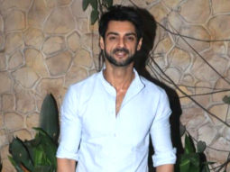 Karan Wahi and Stebin Ben smile as they pose for paps