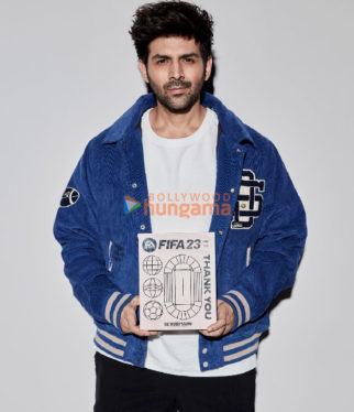 Celebs Photos Of Kartik Aaryan