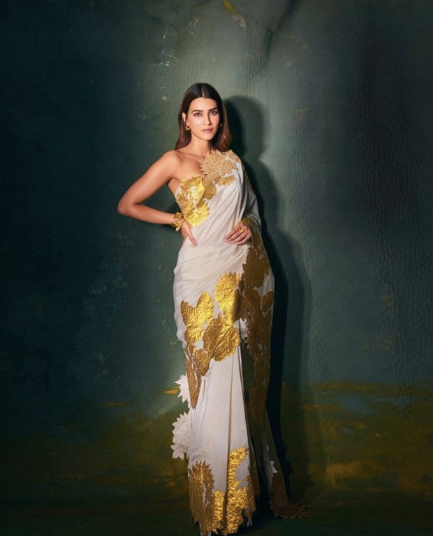 Kriti Sanon left her fans bedazzled in ivory and golden saree at Ayushmann Khurrana’s Diwali bash