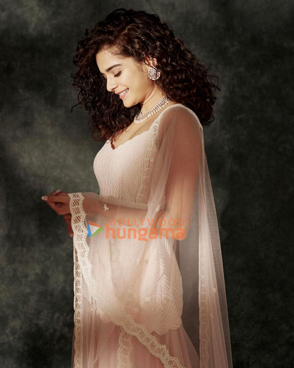 mithila palkar 1 30