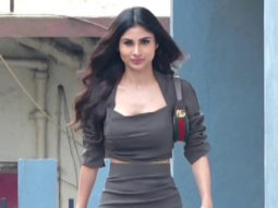 Mouni Roy looks gorgeous in slitted outfit