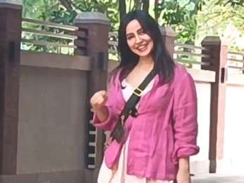 Neha Sharma poses for paps with a cute doggo!