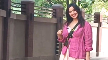 Neha Sharma poses for paps with a cute doggo!