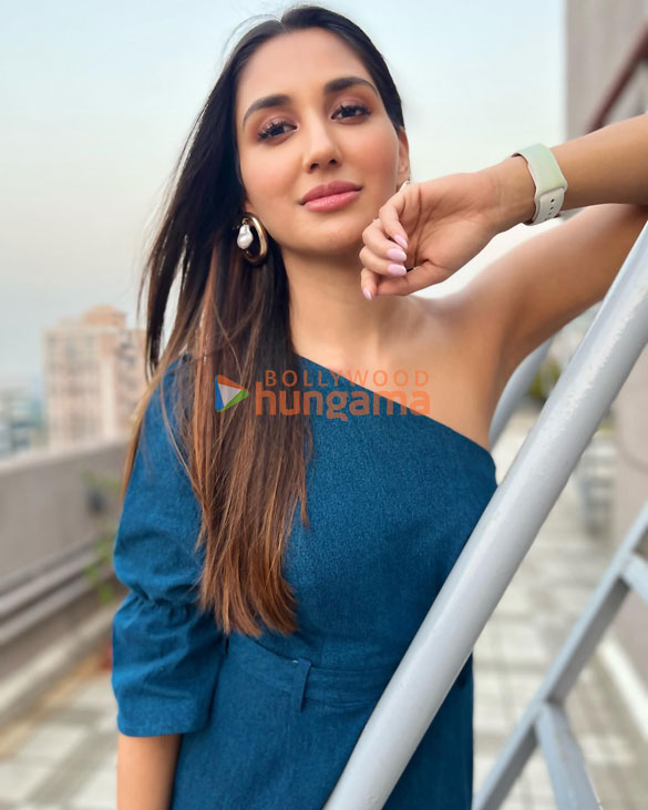 nikita dutta 1 26
