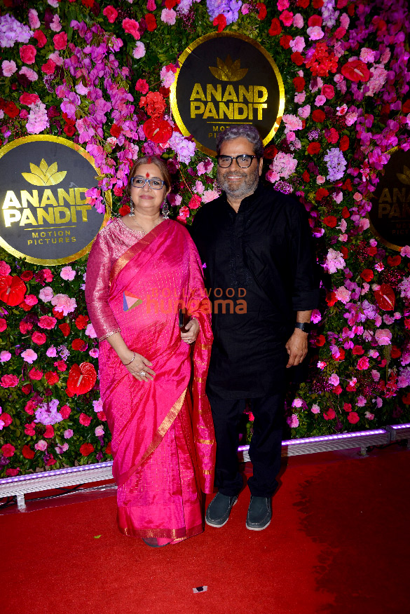 photos amitabh bachchan hrithik roshan and others snapped attending anand pandits diwali bash 27