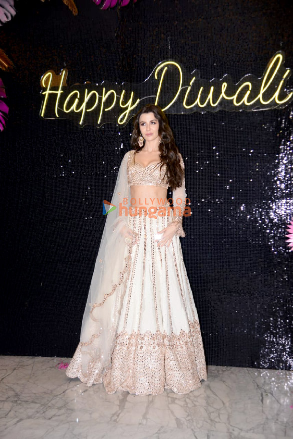 photos celebs attend krishan kumars diwali bash 13