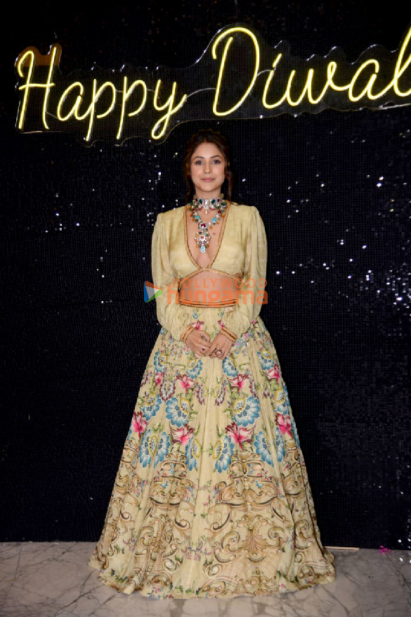 photos celebs attend krishan kumars diwali bash 15