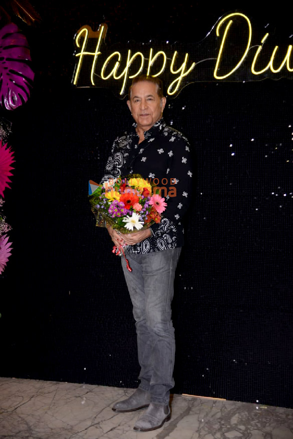 photos celebs attend krishan kumars diwali bash 19