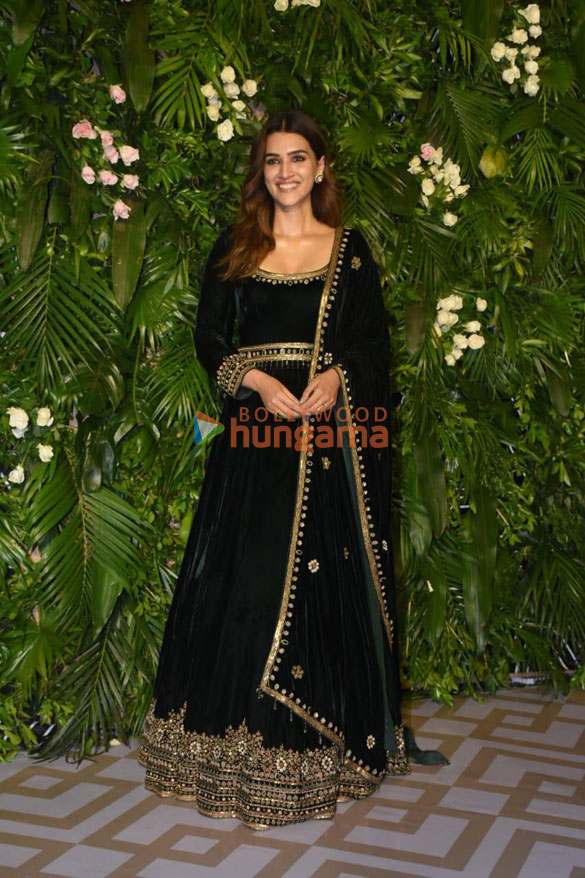 photos celebs attend kriti sanons diwali bash 3