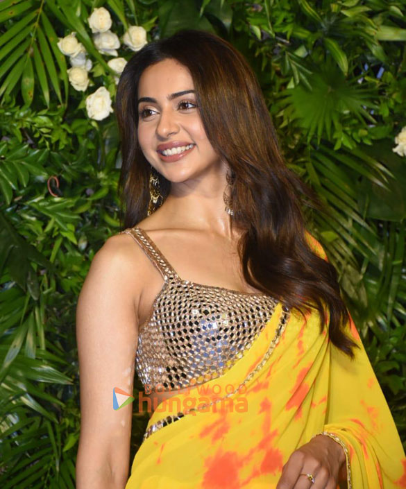 photos celebs attend kriti sanons diwali bash 4