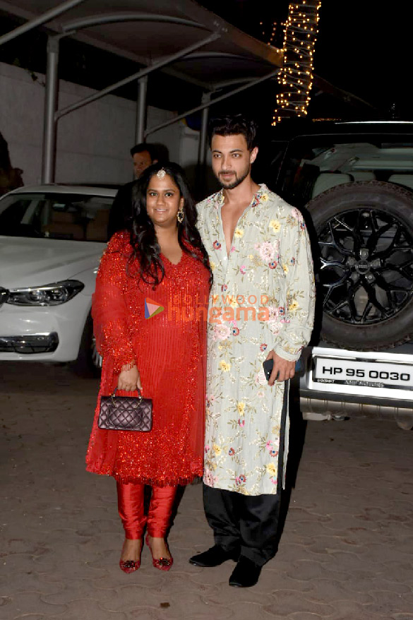 photos celebs attend shilpa shettys diwali bash 14