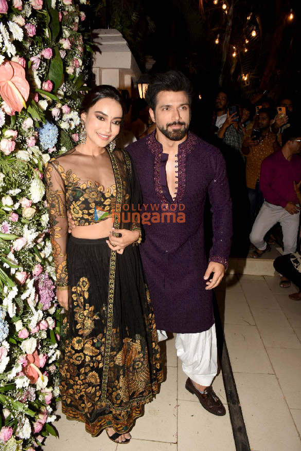 photos celebs grace ekta kapoors diwali bash 31
