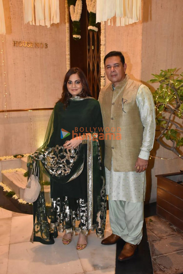 photos celebs grace pre diwali party at manish malhotras residence 2