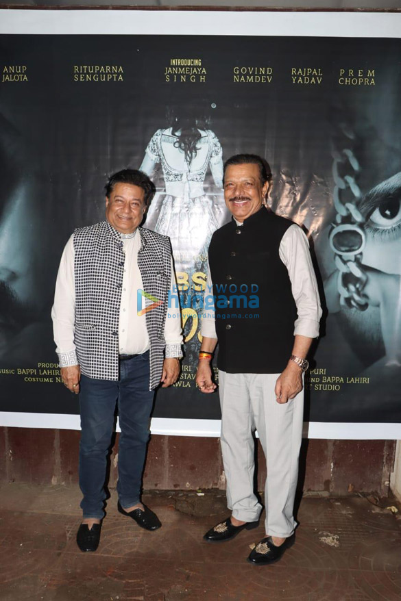 photos celebs snapped at khoosursat padosan launch in mumbai 2