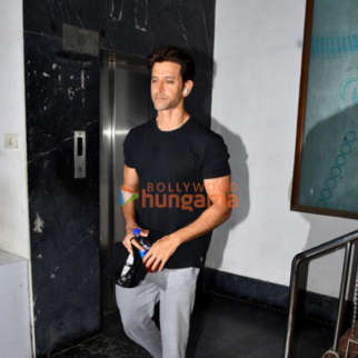 Photos: Hrithik Roshan snapped in Bandra