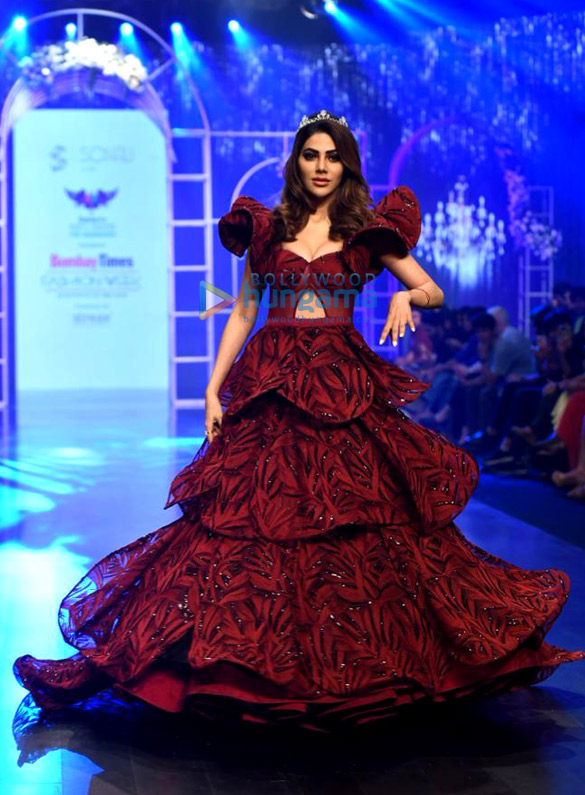photos isha koppikar aahana kumra divya dutta and others walk the ramp at the bombay times fashion week 20221 1
