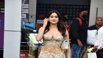 Photos: Janhvi Kapoor spotted at Kalina airport